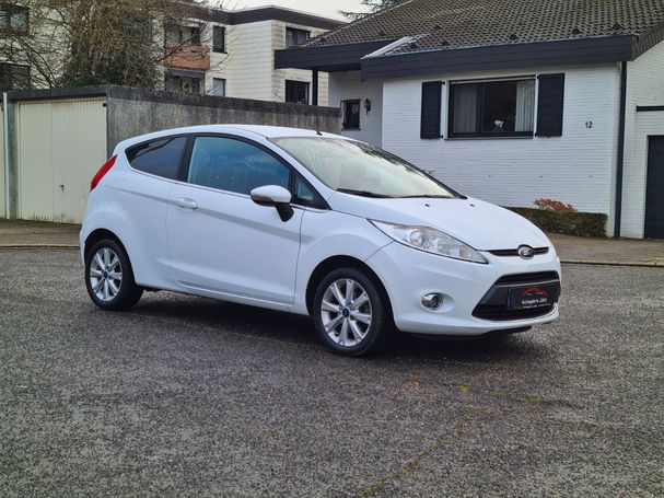 Ford Fiesta 1.4 Titanium 71 kW image number 2