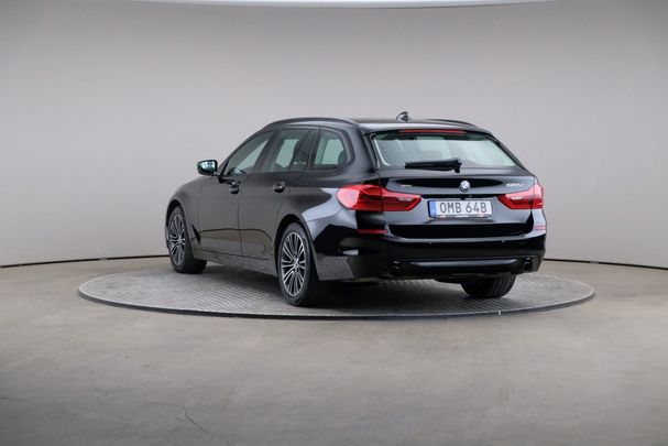 BMW 520d Touring xDrive Sport Line 140 kW image number 3