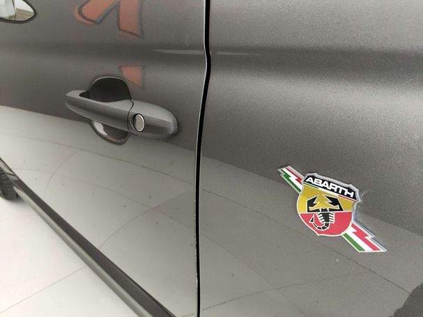 Abarth 595C 1.4 T Jet 165 121 kW image number 34