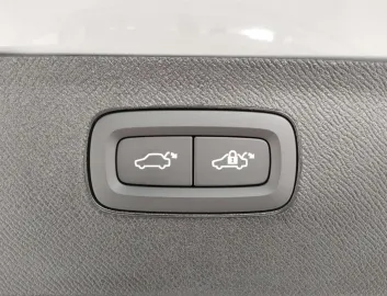 Car image 39
