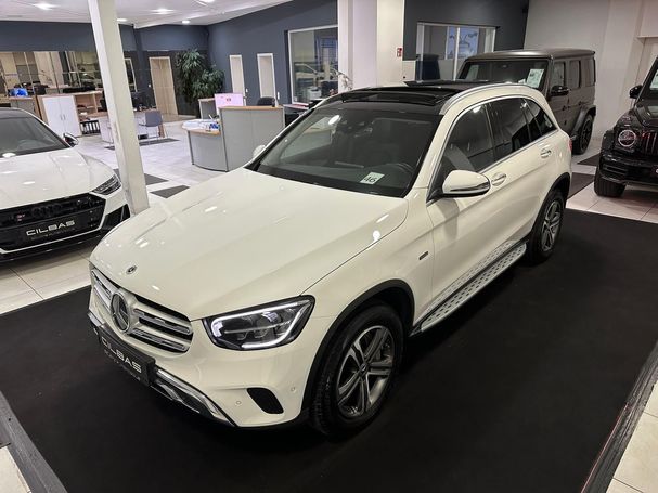 Mercedes-Benz GLC 300 de 225 kW image number 2