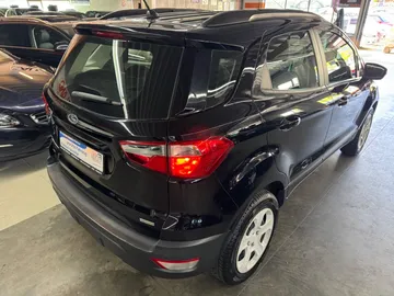 Car image 26