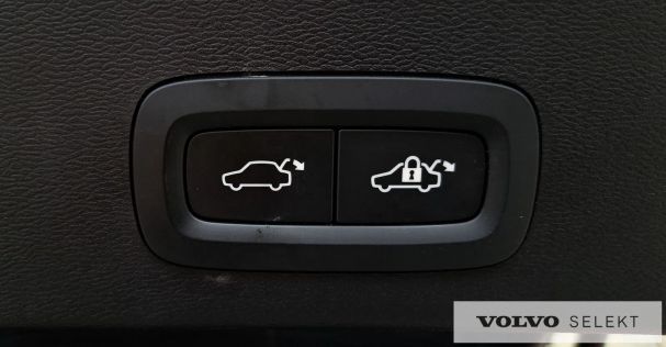 Volvo XC40 130 kW image number 30