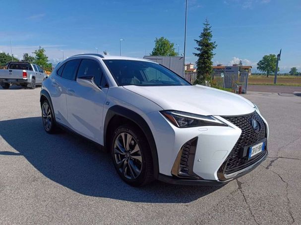 Lexus UX F Sport 135 kW image number 11