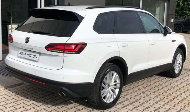 Volkswagen Touareg 3.0 TDI 4Motion 170 kW image number 2