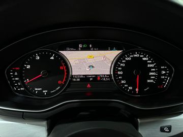 Car image 33