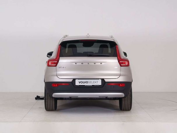 Volvo XC40 Recharge Plug-in Hybrid T4 155 kW image number 5