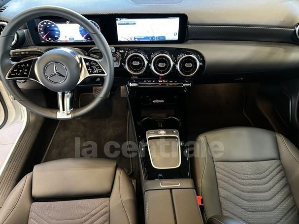 Mercedes-Benz A 180 100 kW image number 8