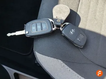 Car image 26