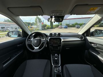 Car image 9