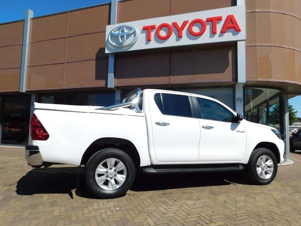 Toyota Hilux Double D Cab 2.4 4D Professional 110 kW image number 23