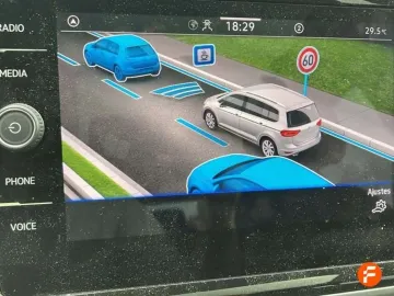 Car image 24