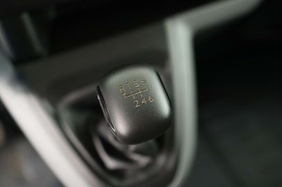 Car image 25