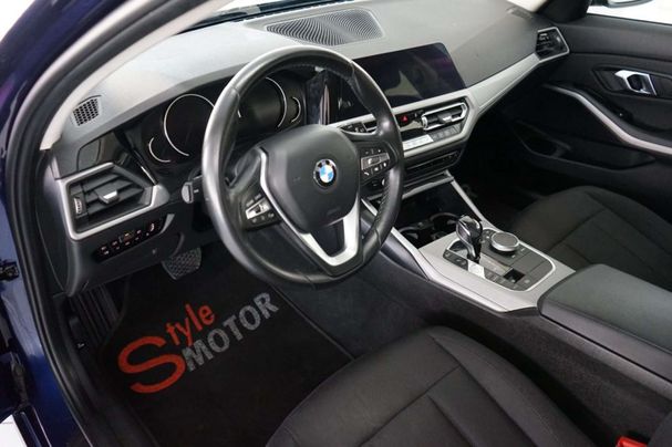 BMW 318d Touring Advantage 110 kW image number 6