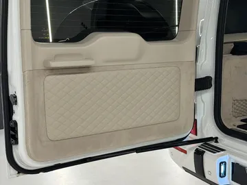 Car image 31