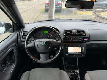 Car image 15