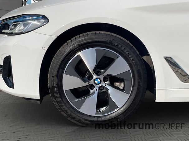 BMW 520d Touring 140 kW image number 19