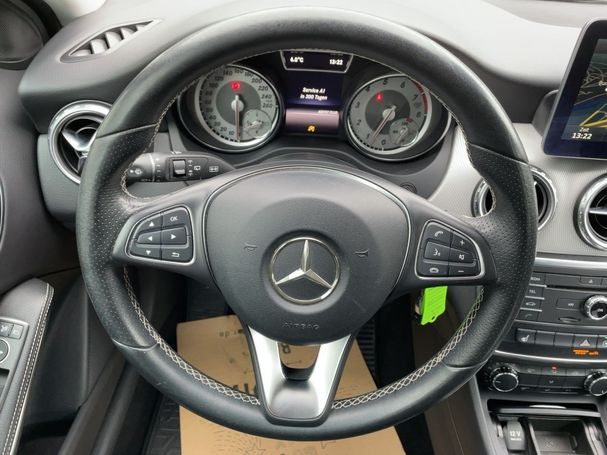 Mercedes-Benz GLA 180 90 kW image number 11