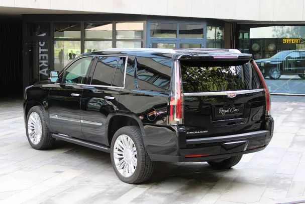 Cadillac Escalade 6.2 V8 AWD AT Platinum 313 kW image number 3