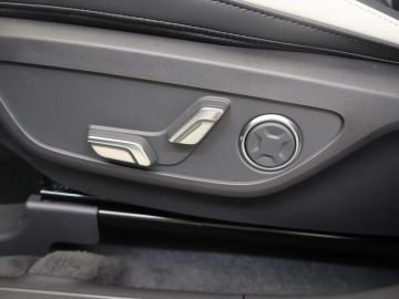 Car image 49