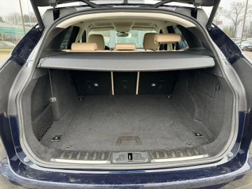 Car image 38