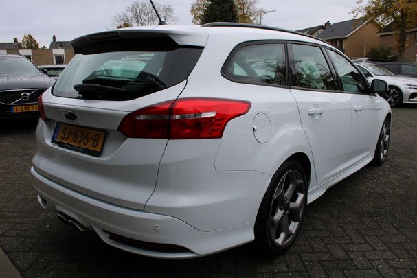 Ford Focus 2.0 ST 185 kW image number 2