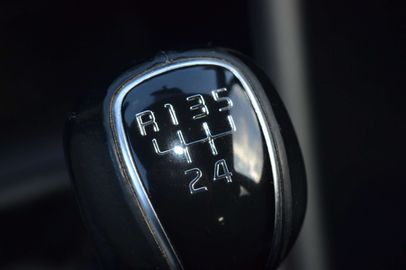 Car image 37