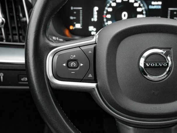 Volvo XC60 D4 AWD Momentum 140 kW image number 19