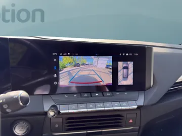 Car image 29