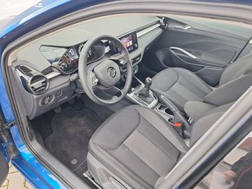 Car image 19