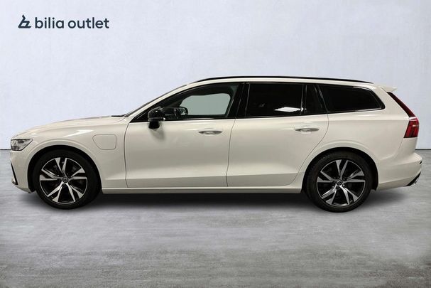 Volvo V60 T8 R Design AWD Recharge 288 kW image number 4