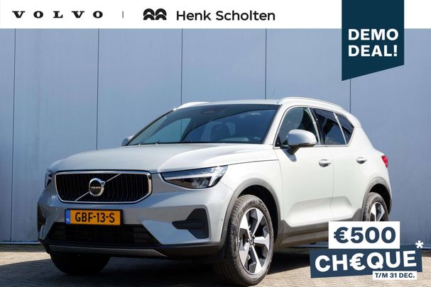 Volvo XC40 B4 Core 145 kW image number 1