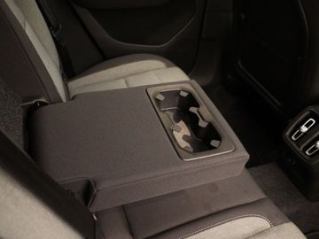 Car image 39