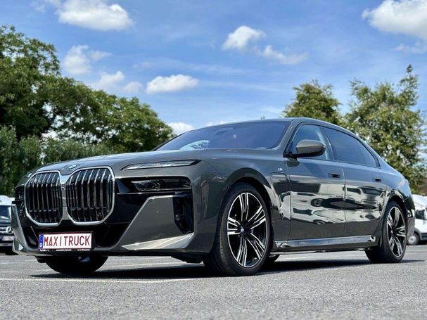 BMW 750e xDrive 360 kW image number 1