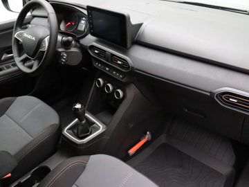 Car image 36