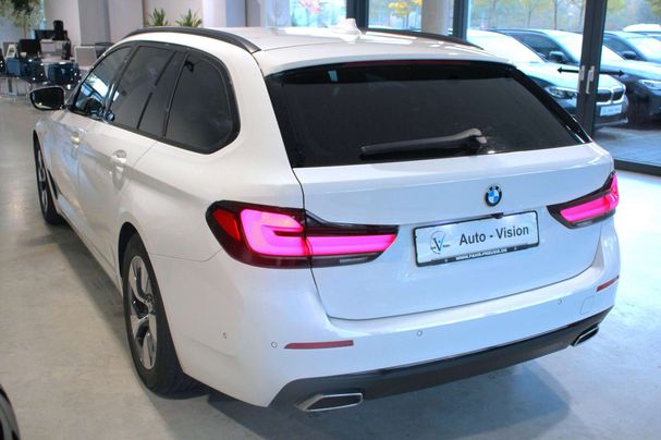 BMW 520d Touring 140 kW image number 8