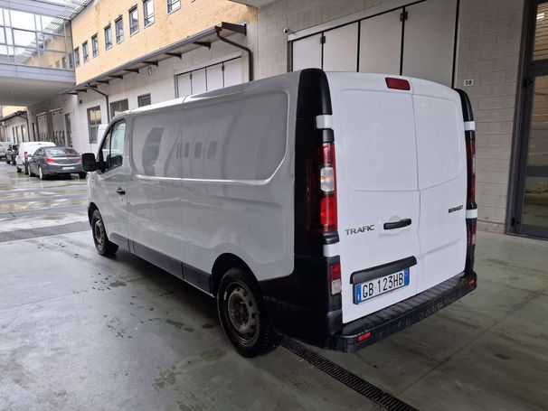 Renault Trafic dCi 120 88 kW image number 2