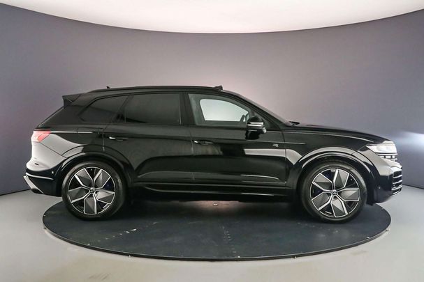 Volkswagen Touareg R 3.0 TSI eHybrid 4Motion 340 kW image number 6