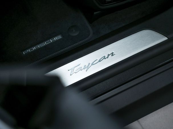 Porsche Taycan 320 kW image number 14