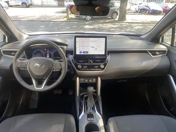 Car image 12