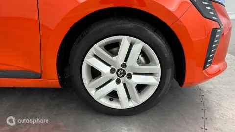 Car image 20