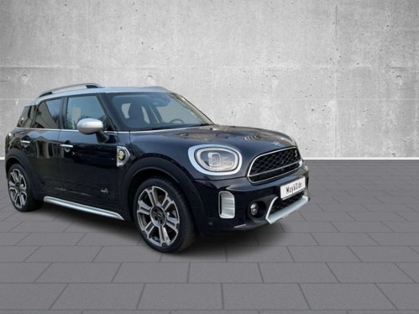 Mini Cooper SE Countryman All4 Trim ALL4 162 kW image number 2