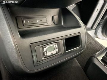 Car image 35