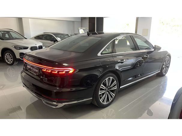 Audi A8 55 TFSI quattro Tiptronic 250 kW image number 4