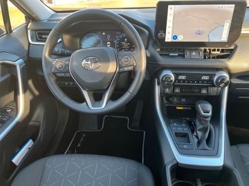 Car image 13