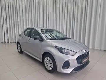 Car image 3