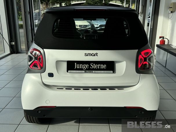 Smart ForTwo cabrio EQ 60 kW image number 8