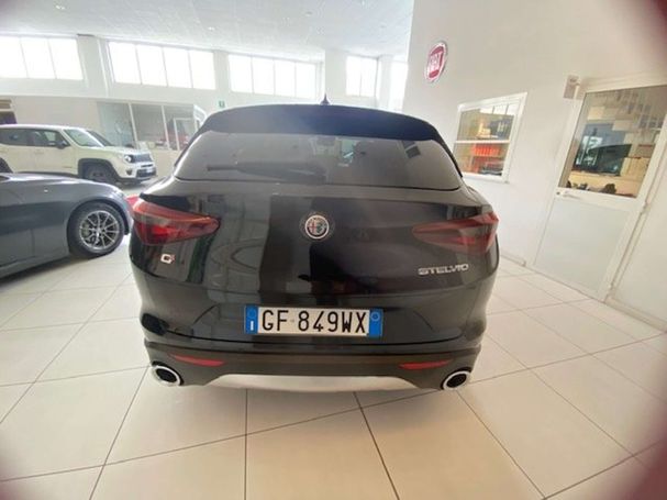 Alfa Romeo Stelvio 2.2 Q4 140 kW image number 4