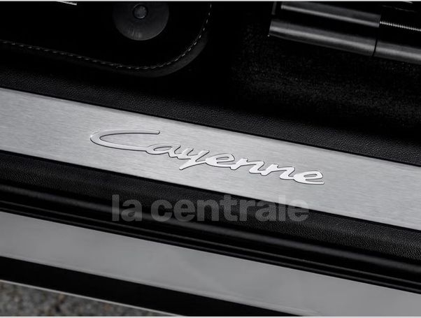 Porsche Cayenne Coupe E-Hybrid Tiptronic 346 kW image number 19