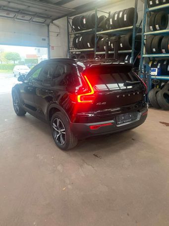 Volvo XC40 1.5 T2 95 kW image number 3